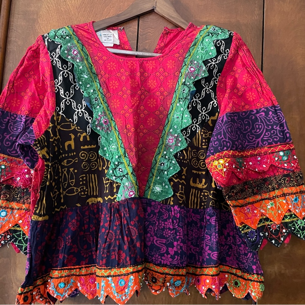 Beautiful ethnic and handmade embroidered blouse S|M